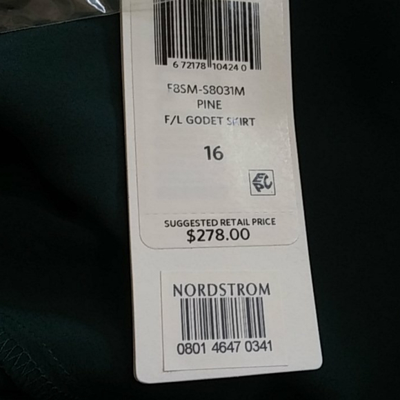 Eileen Fisher Silk Blend Skirt. - Picture 6 of 7